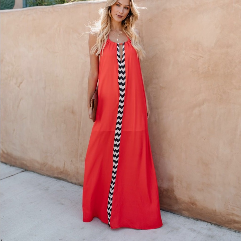 “Paint the town” Vici Dolls Halter Maxi Dress